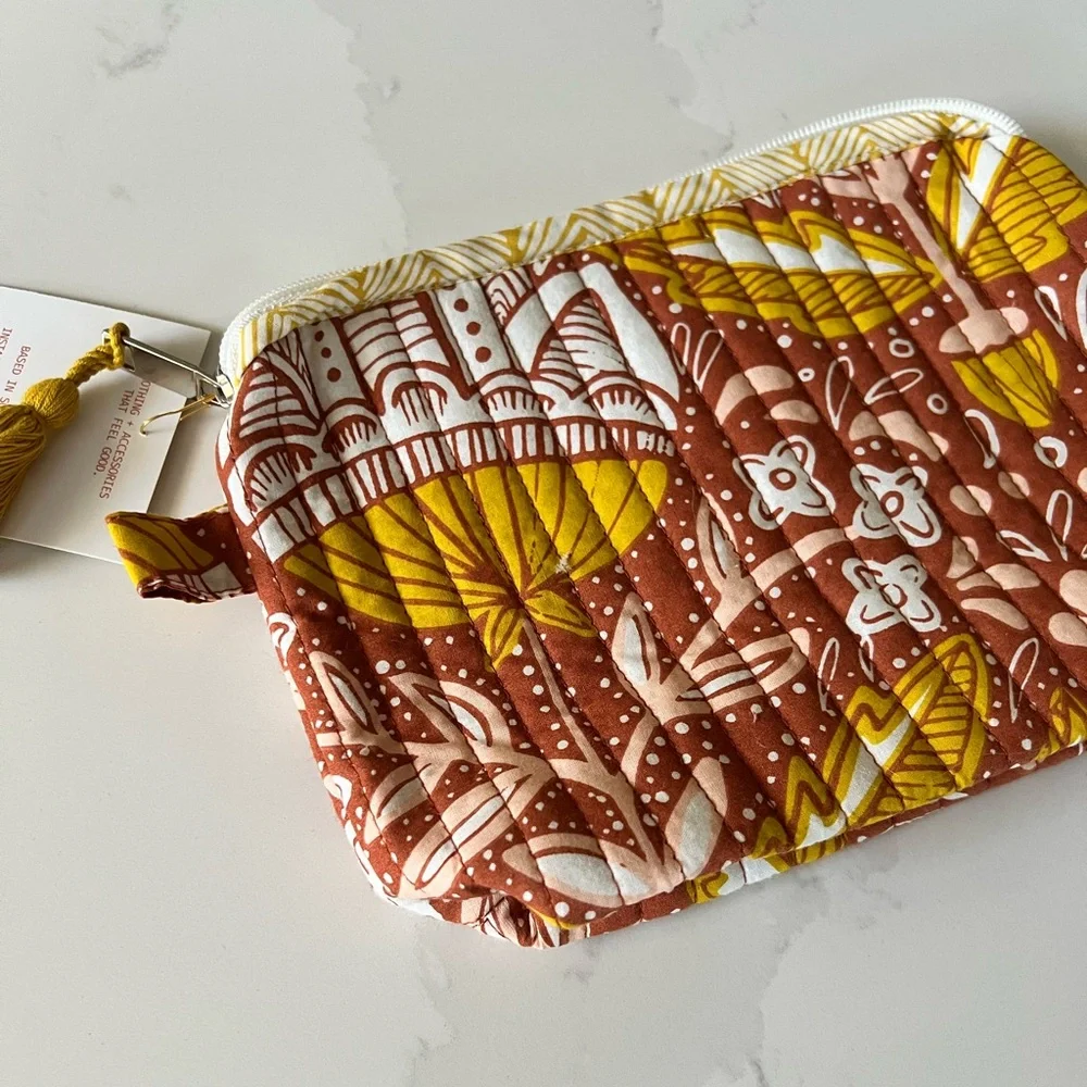 Hemlock Amelia Quilted Zipper Pouch NWT